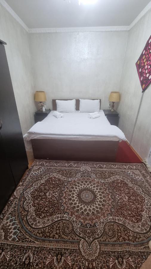 Hotel Registon Zargaron Samarkand Bilik gambar